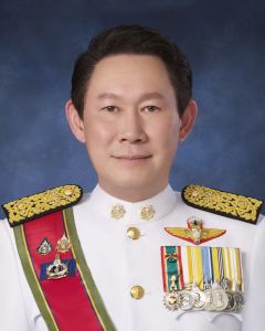 นายเกรียงยศ สุดลาภา