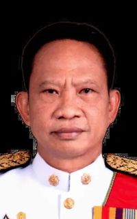 นายนิยม ช่างพินิจ