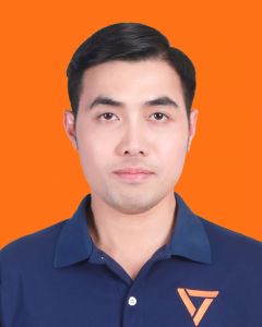นายปิยรัฐ จงเทพ