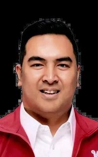 นายวัชระพล ขาวขำ