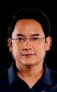 นายวีรนันท์ ฮวดศรี