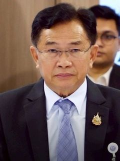 นายพงศกร อรรณนพพร