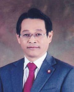 ศาสตราจารย์สุชาติ ธาดาธำรงเวช