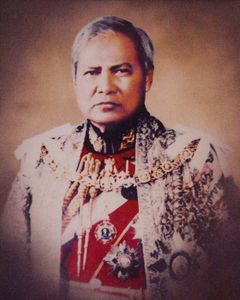 พลเอก เปรม ติณสูลานนท์