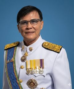 นายธนภัทร ตวงวิไล