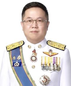 นายธัชชญาณ์ณัช เจียรธนัทกานนท์