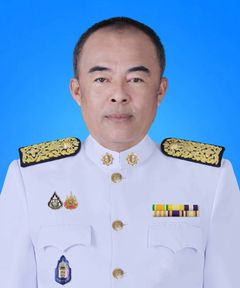 นายนพดล พริ้งสกุล