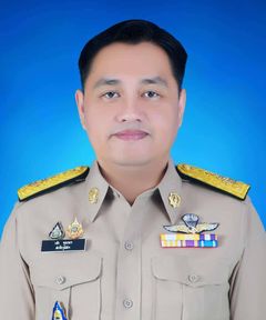 นายเศก จุลเกษร