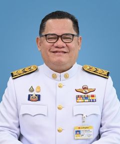 นายเอนก วีระพจนานันท์